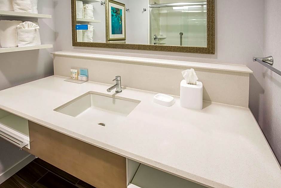 Hampton Inn By Hilton Monterey