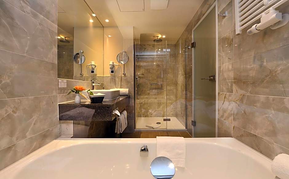 Best Western Plus Delta Park Hotel