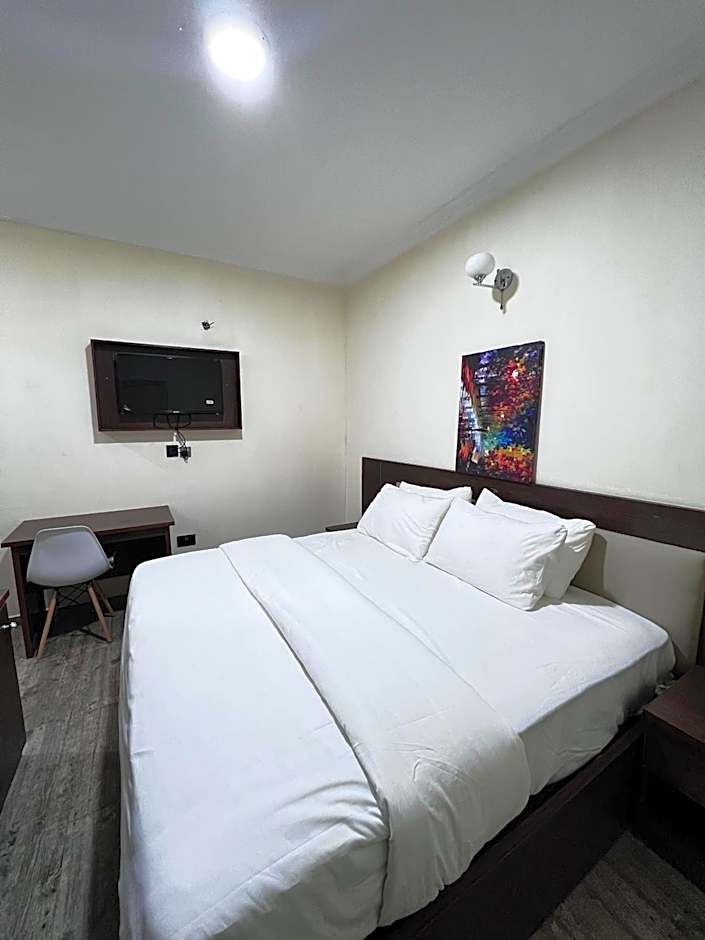 Fragrance Apartments and Suites