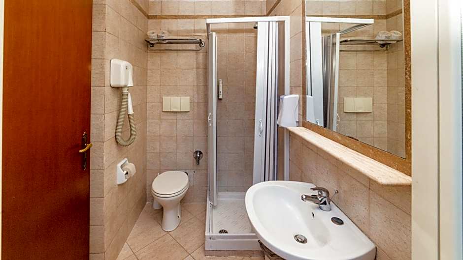 Hotel Center 1