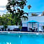 The Palms Hotel