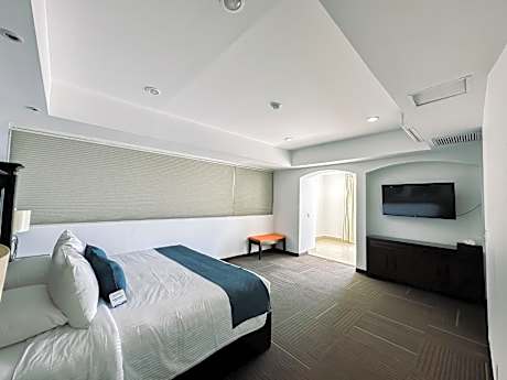 Deluxe Family Suite