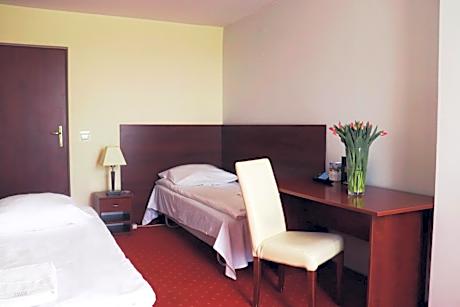 Family Room (4 Adults)