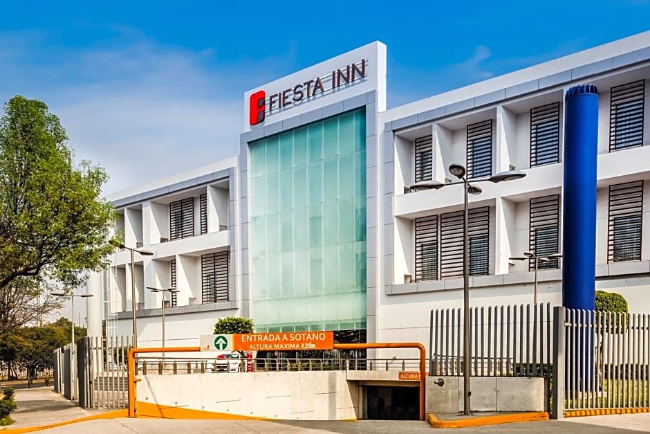 Fiesta Inn Plaza Central Aeropuerto