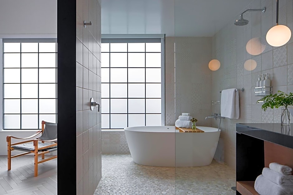 Kimpton La Peer Hotel By IHG