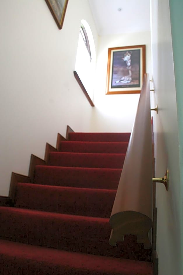 The Hideaway Luxury B&B Retreat