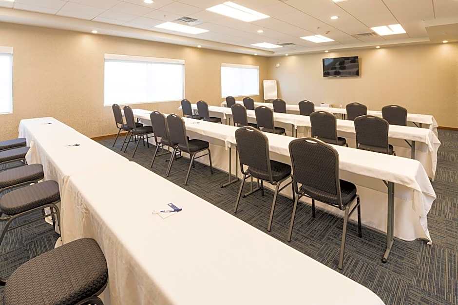 Holiday Inn Express And Suites Auburn By IHG