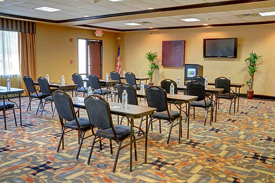 Holiday Inn Express Hotel & Suites Texarkana East By IHG