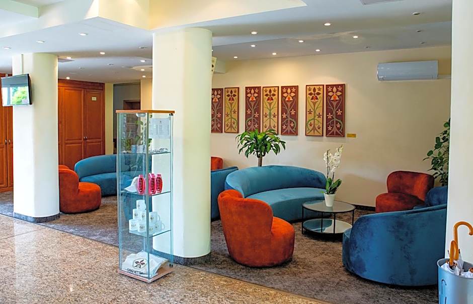 Orchidea Hotel Lipót