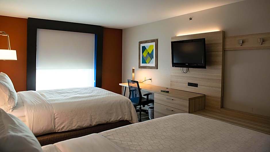 Holiday Inn Express Hotel & Suites Sedalia By IHG