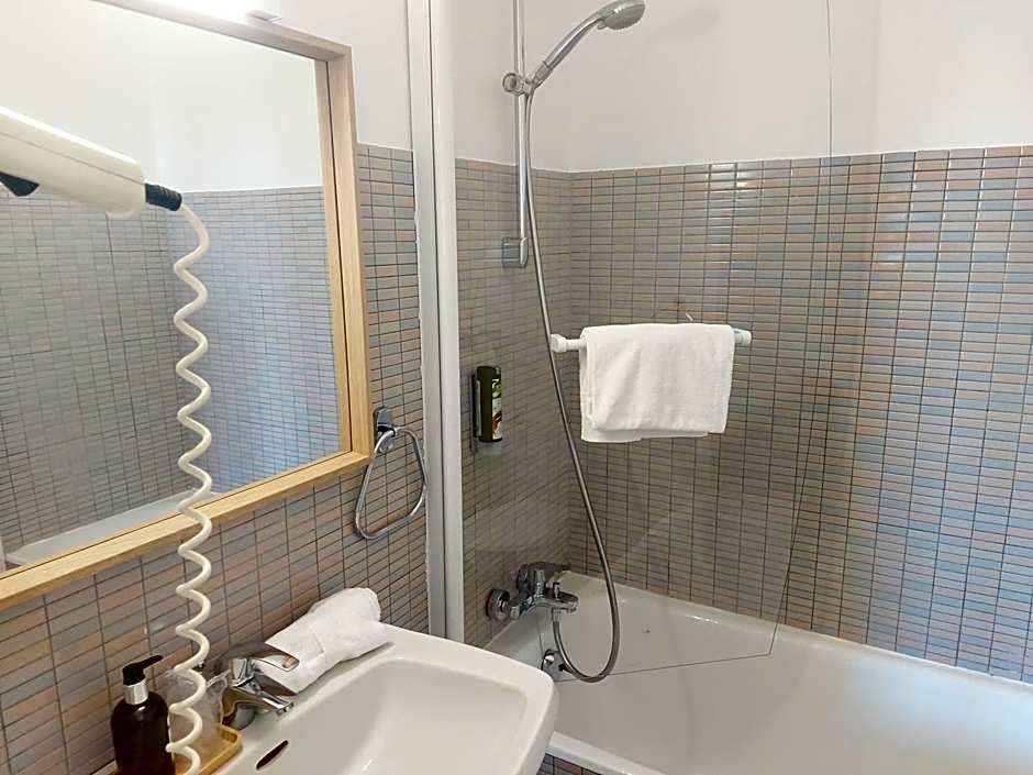 Logis Hôtel Vannes Nord Le Clos Des Hortensias