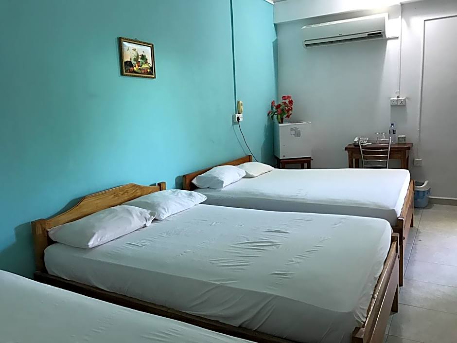 Gnanams Hotel