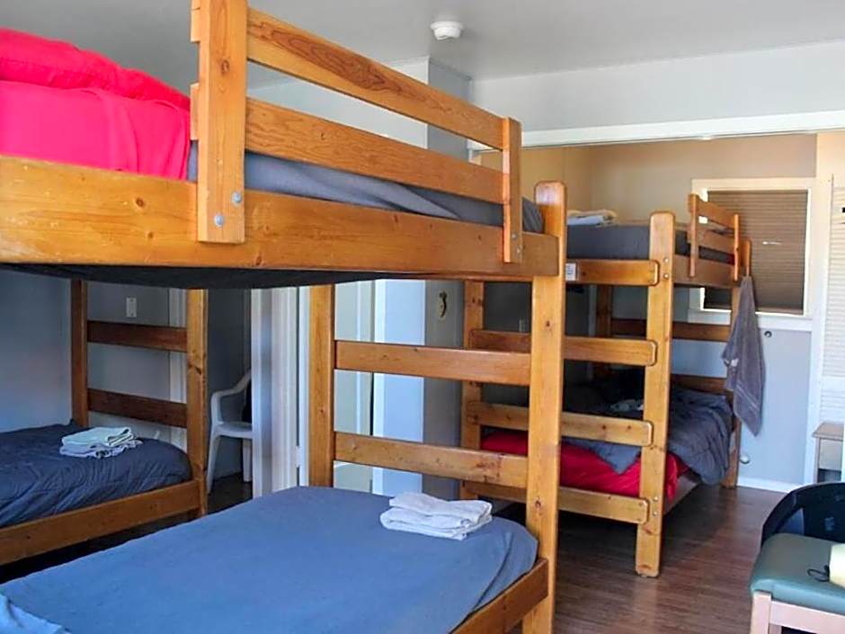 Seaside International Hostel