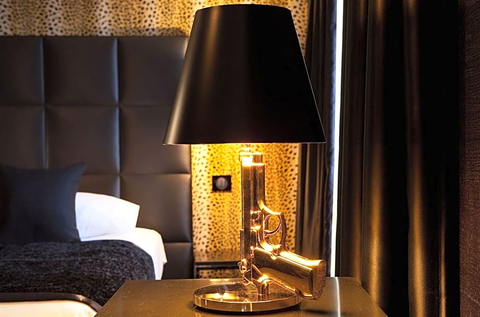 First Hotel Paris Tour Eiffel