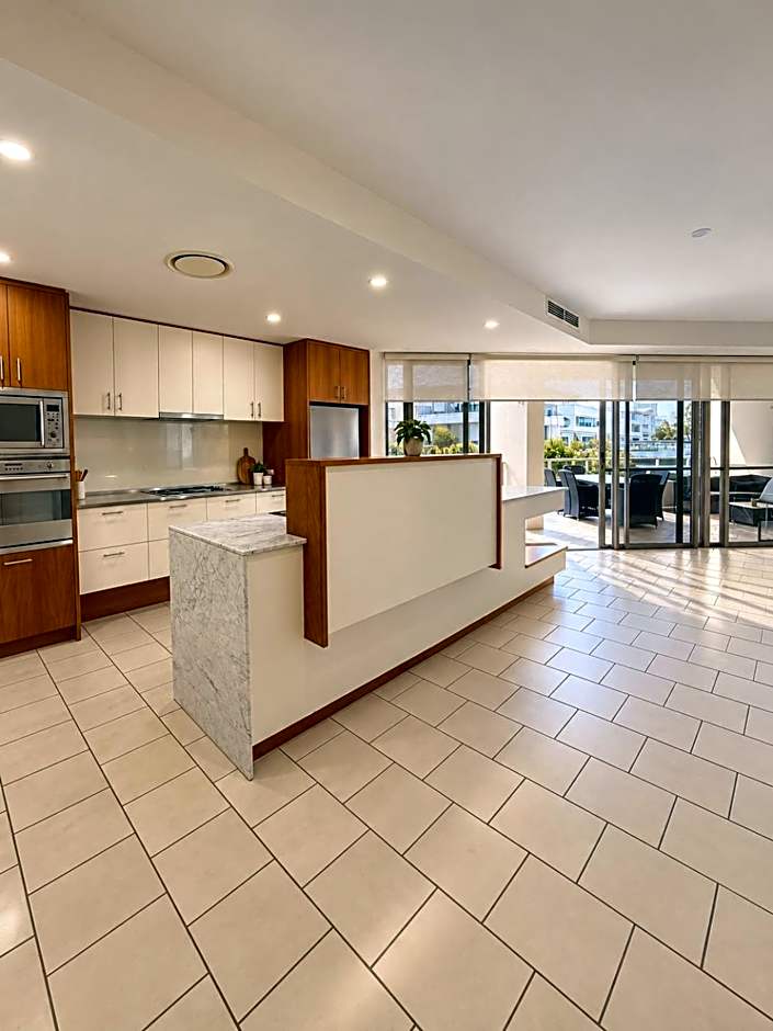 Space Holiday Apartments