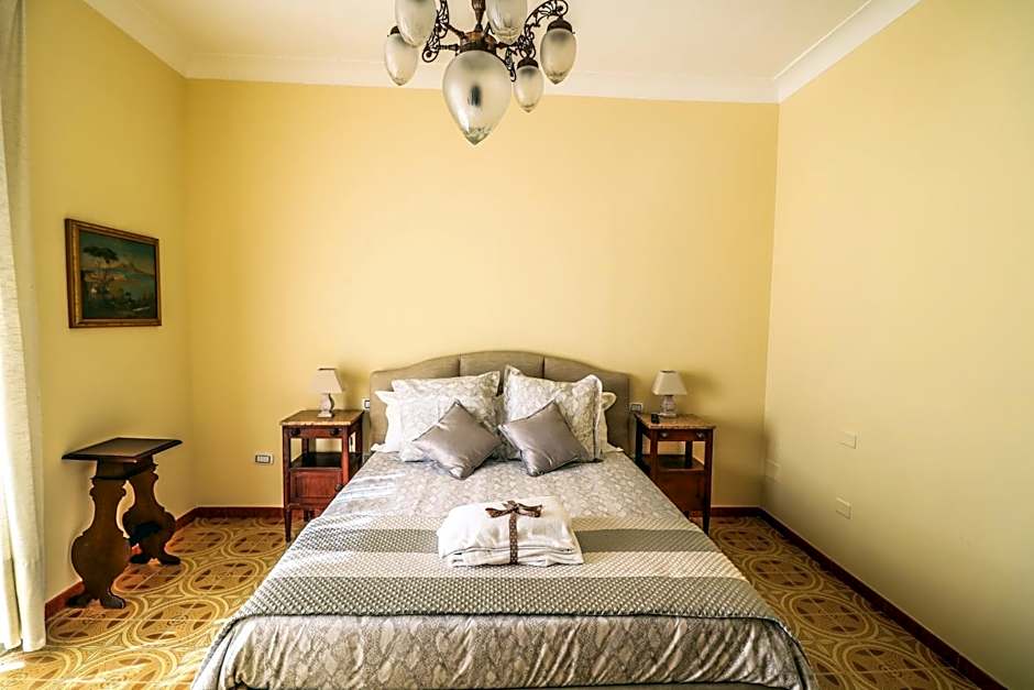 Villa Favorita Suites