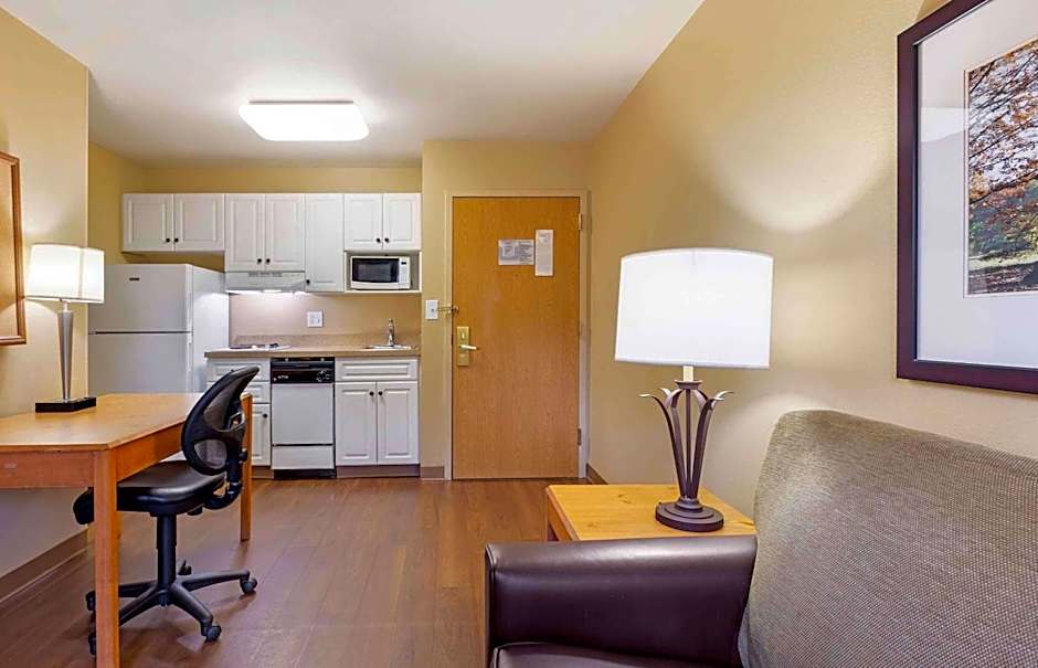 Extended Stay America Suites - Boston - Waltham - 32 4th Ave.