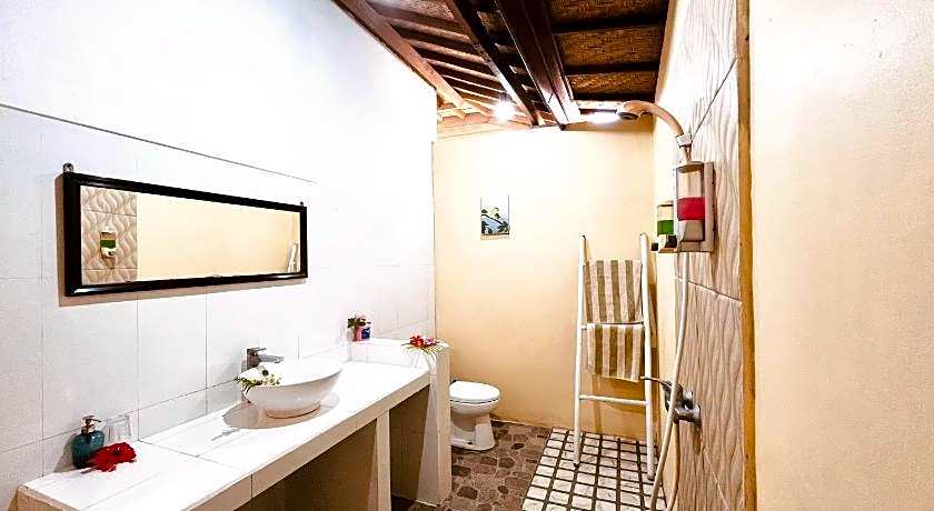 Nusa Veranda Sunset Villas & Restaurant