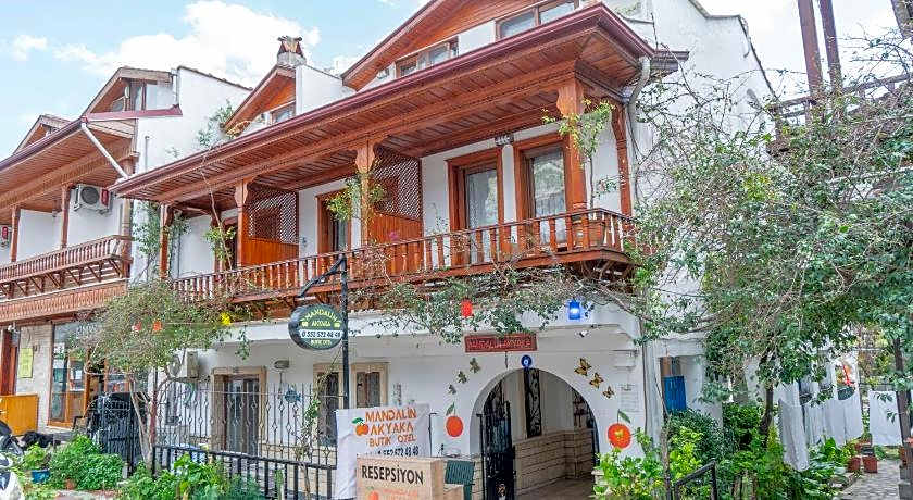 MANDALİN AKYAKA