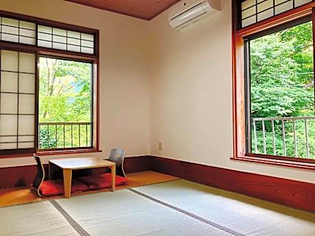 Family Room with Mountain View