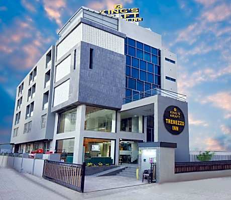 King's Kraft Tremezzo Inn 