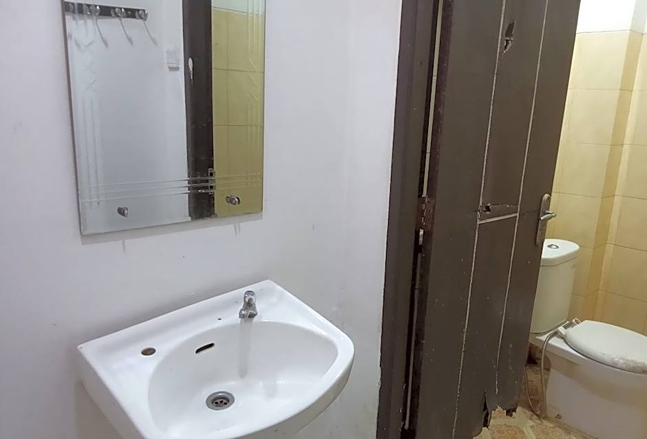 HER MANDIRI GUEST HOUSE