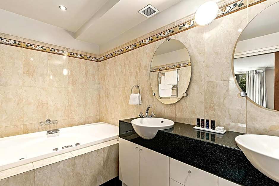 Hotel Elms Christchurch, an Ascend Collection Hotel