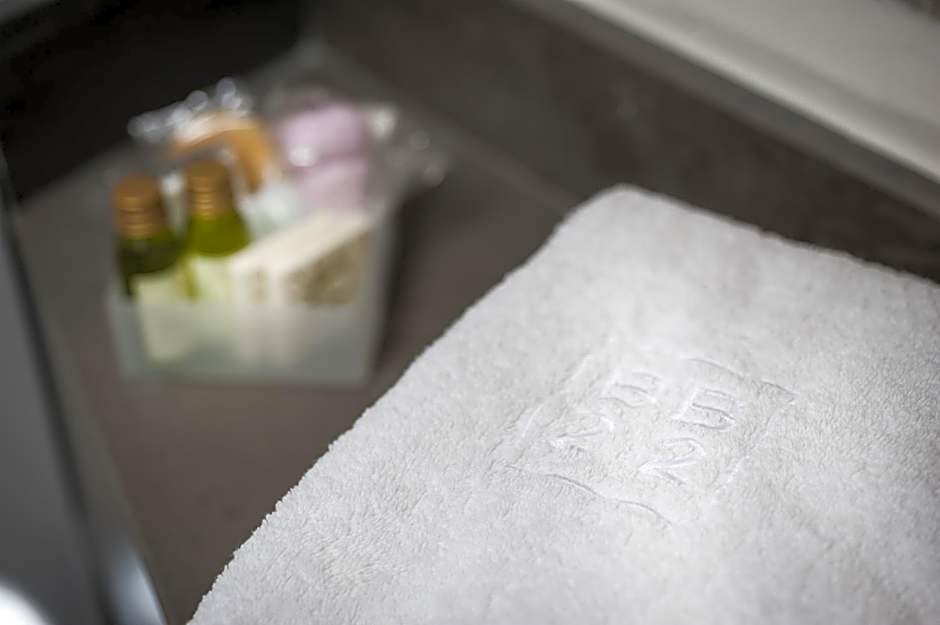 BB 22 Palace