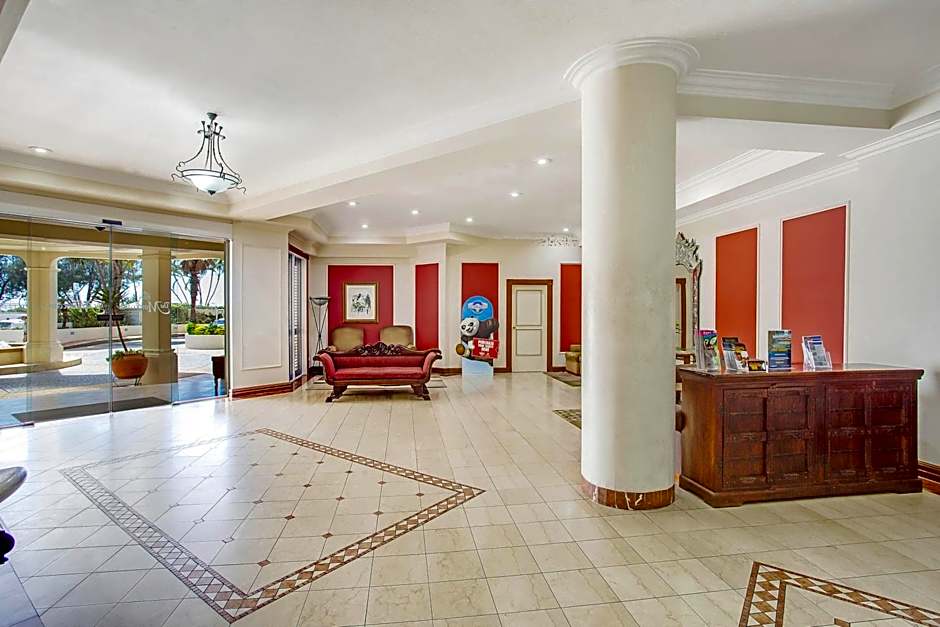 BreakFree Moroccan Surfers Paradise