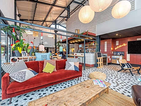 greet hotel Montagnat Bourg en Bresse Sud