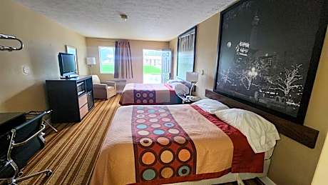 Double Room with Two Double Beds - Mobility Access/Non-Smoking