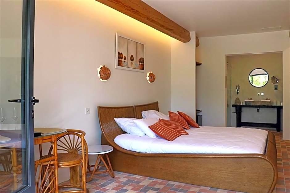 L Amourier chambres d hôtes pour amoureux avec Jacuzzi ou baignoire XXL