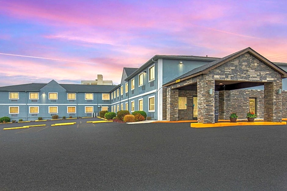 Super 8 by Wyndham Somerset