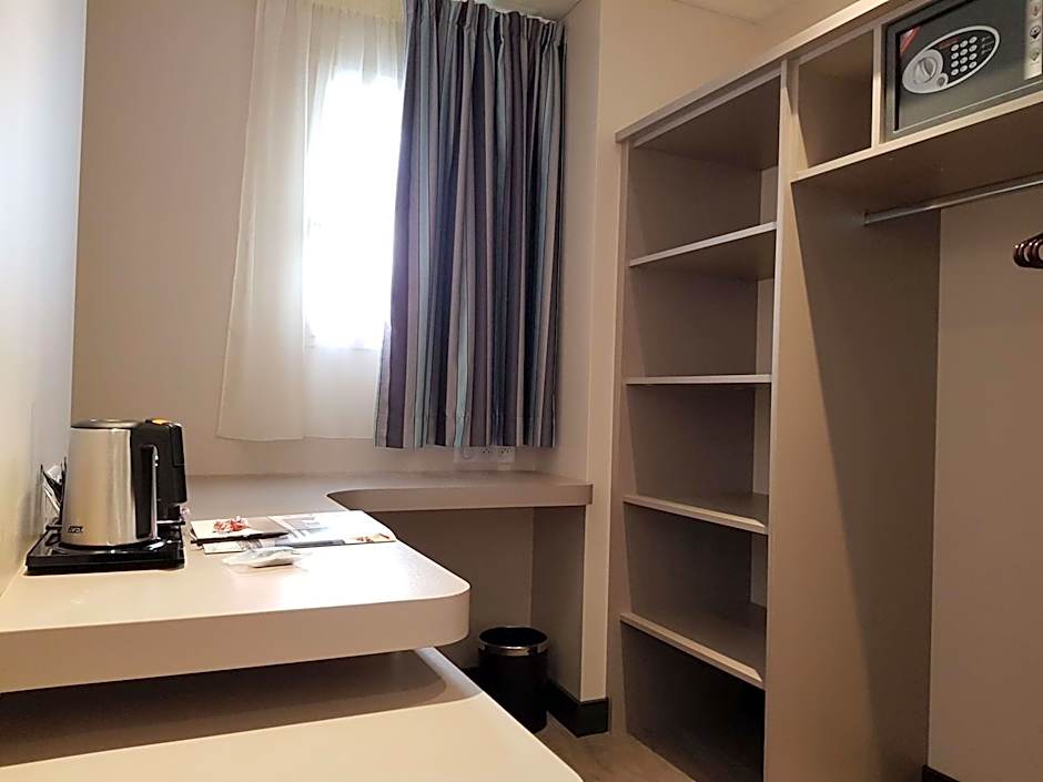 Brit Hotel de Grignan Vichy