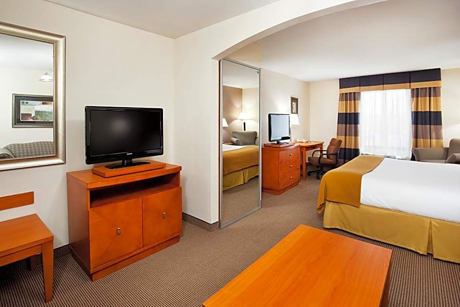 Holiday Inn Express Forest City By IHG