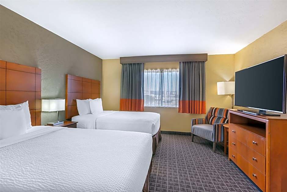 Best Western Plus Scottsdale Thunderbird Suites