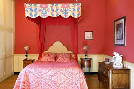 Deluxe Double Room with Shower