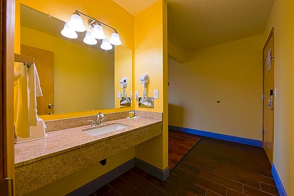 Coastal Inn by OYO Lincoln City - Oregon Coast Hwy