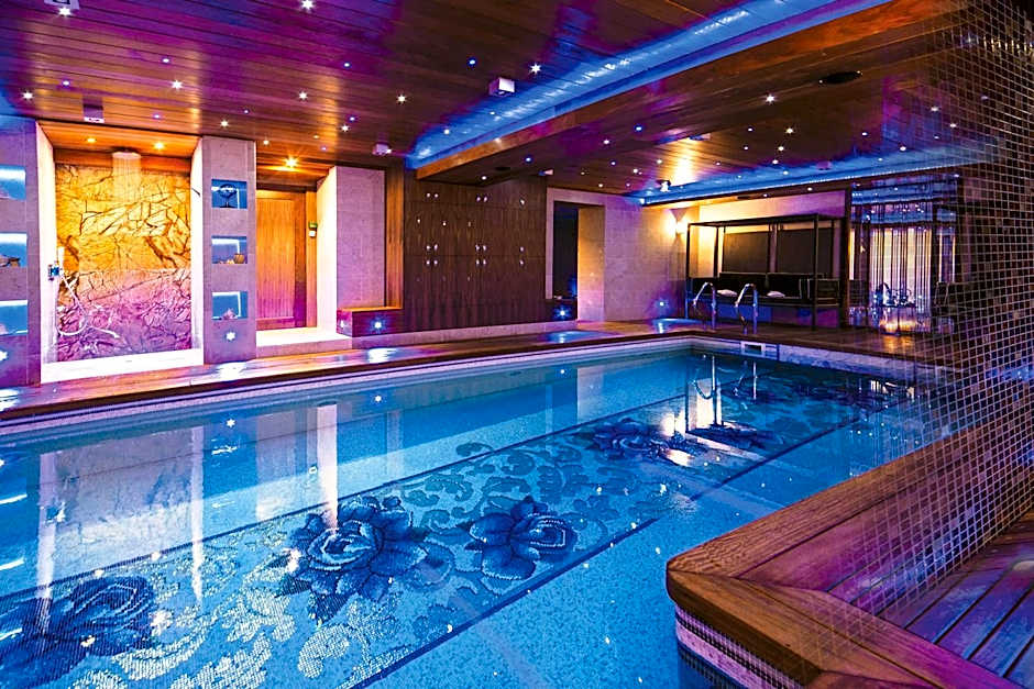 Mała Anglia Deluxe Rooms & SPA