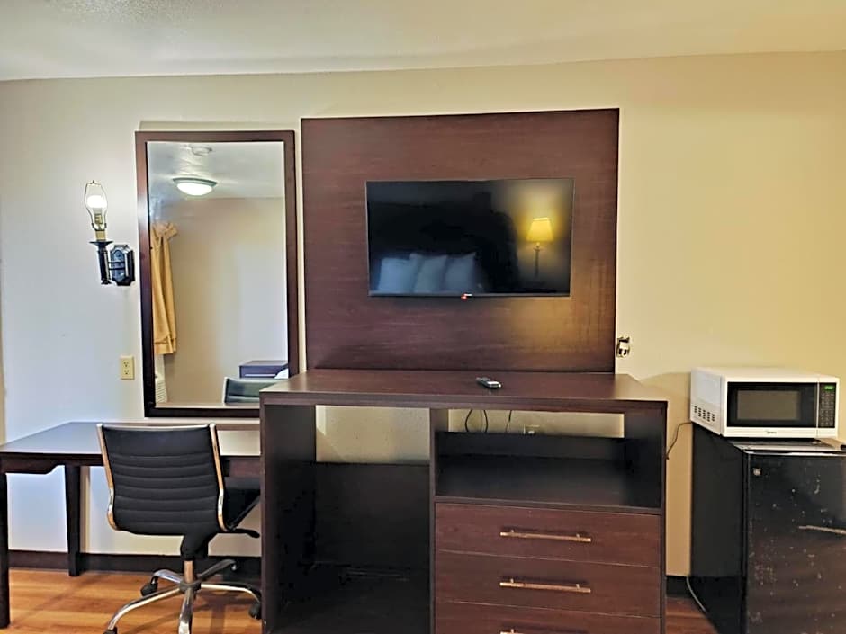 Travelers inn by OYO Wichita Falls