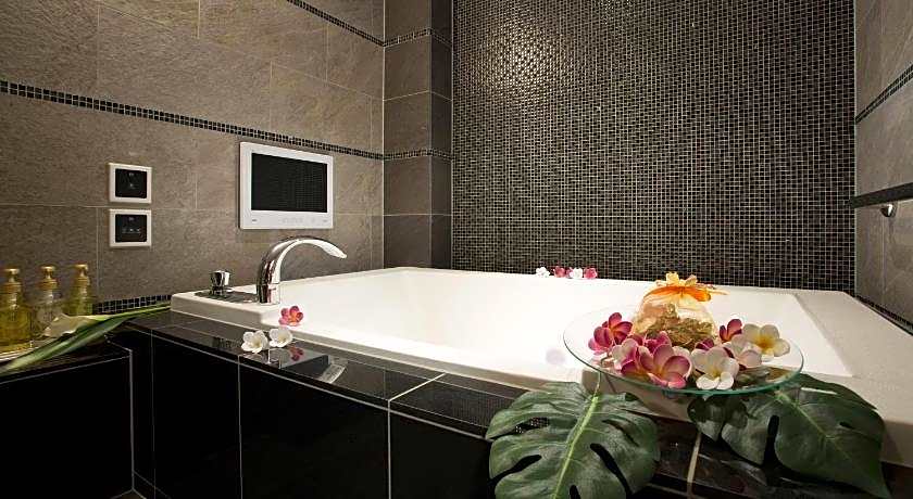 Hotel and Spa Lotus Modern (Adult Only)