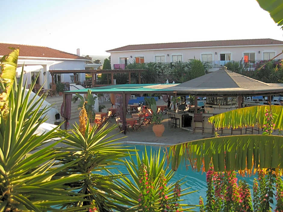 Akamanthea Holiday Village