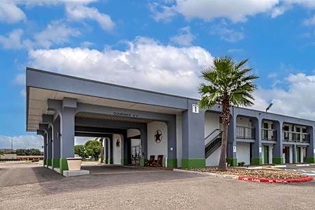 SureStay Studio by Best Western Victoria