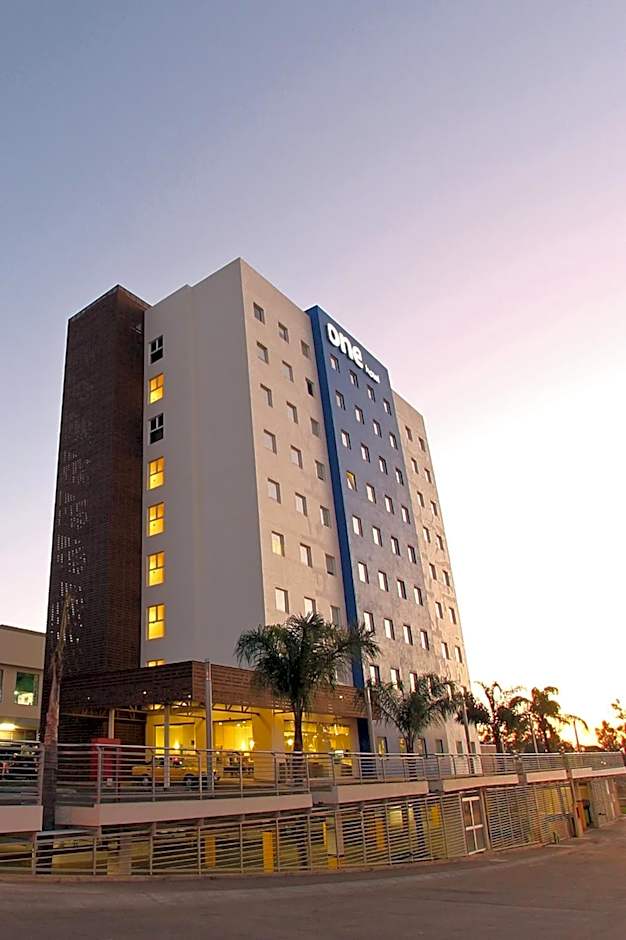 One Guadalajara Periferico Norte