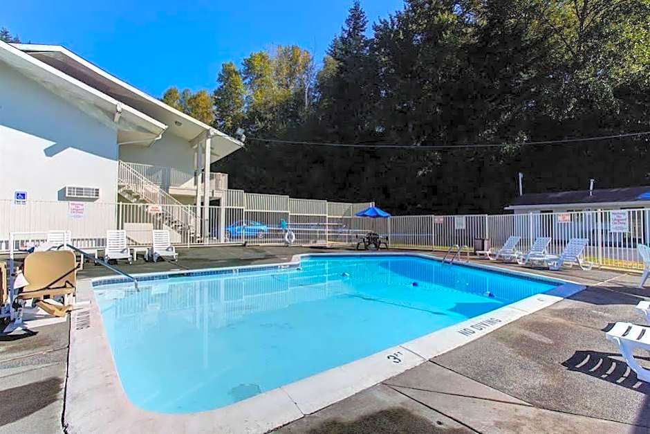 Motel 6-Kelso, WA - Mt. St. Helens