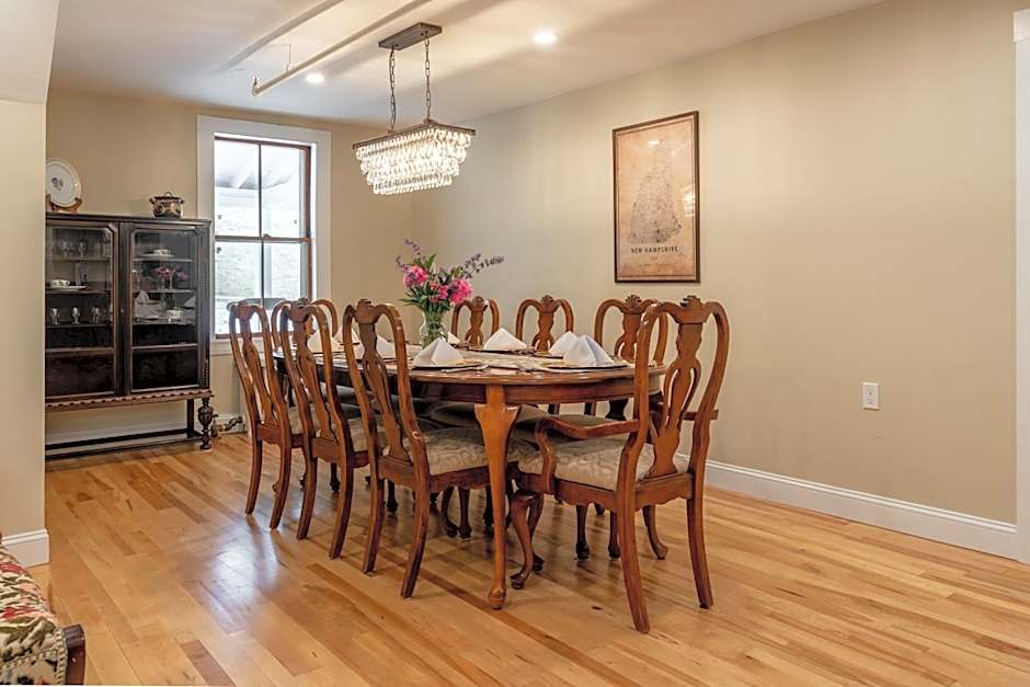 Cranmore Mountain Lodge Bed & Breakfast