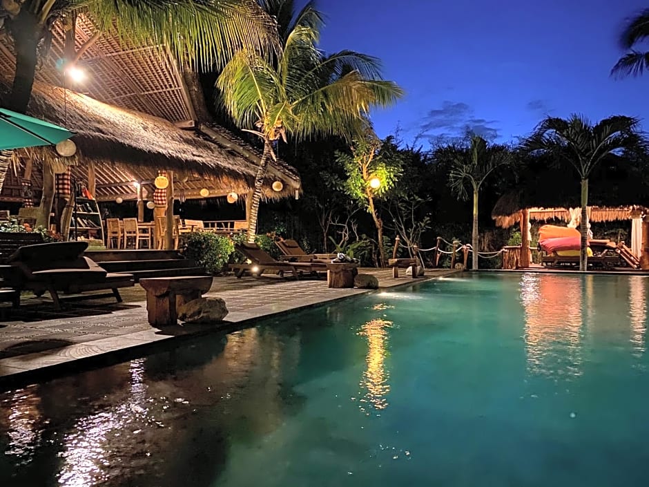 Flower Bud Bungalow Balangan