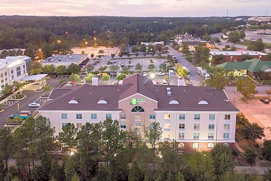 Holiday Inn Express & Suites Columbia-I-26 @ Harbison Blvd by IHG