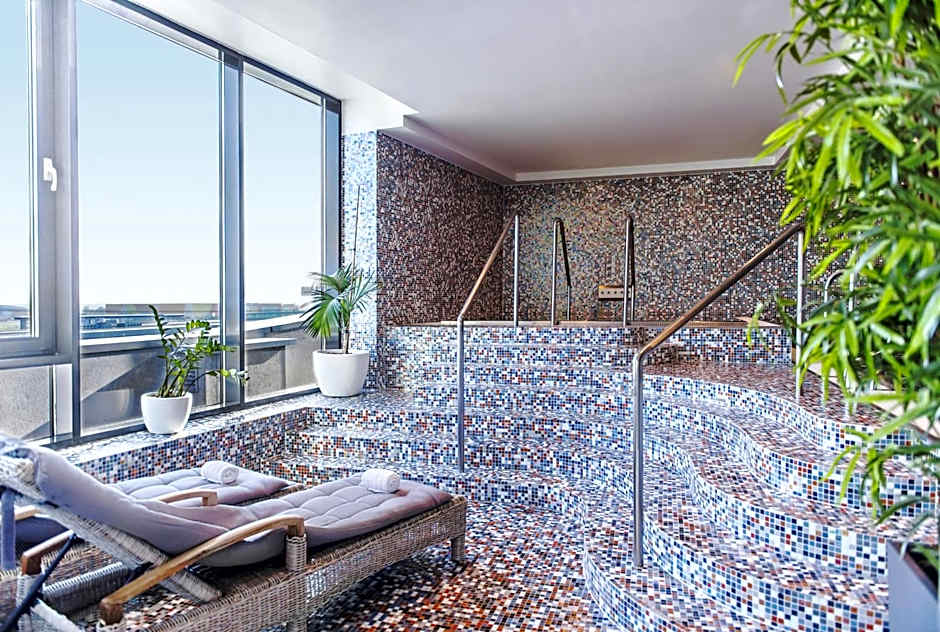 NH Bratislava Gate One