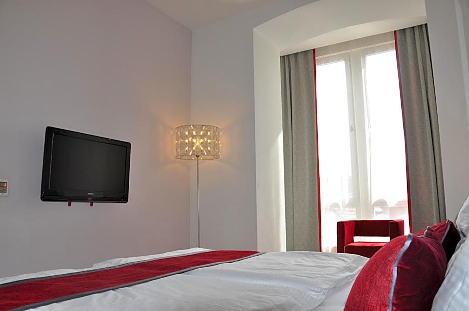 Red & Blue Design Hotel Prague
